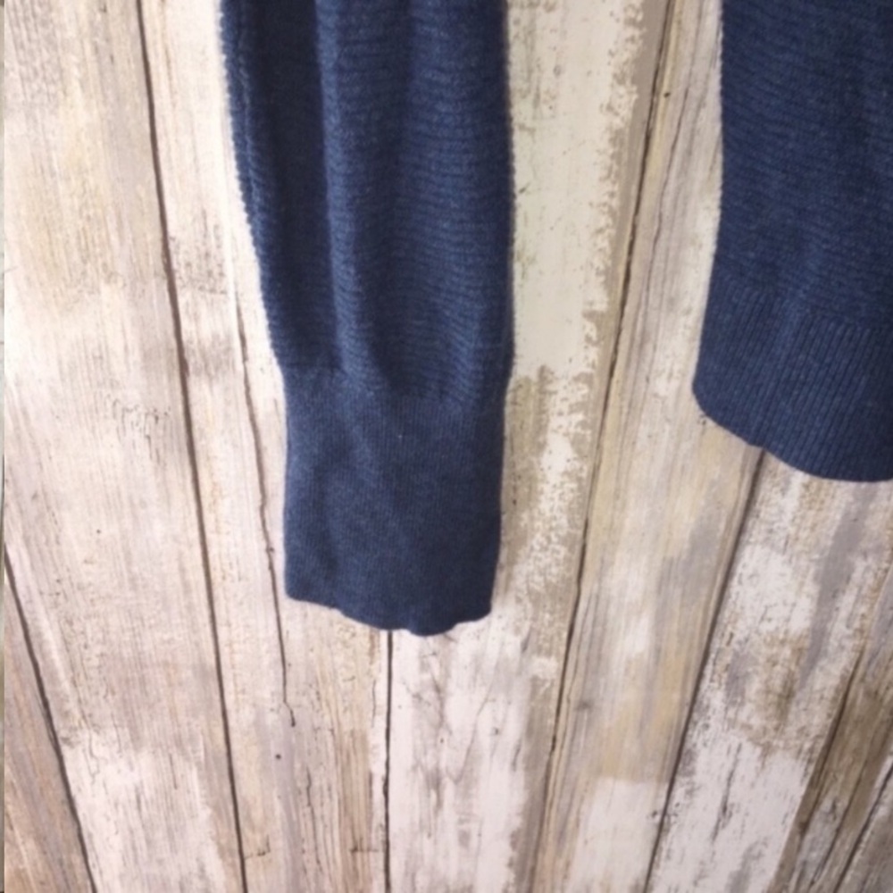 Victoria's Secret Navy Long Sleeve Tee - Picture 2 of 4